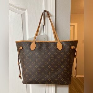 Louis Vuitton Neverfull MM Monogram Canvas